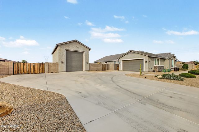 2024 E EUCALYPTUS Lane, San Tan Valley, AZ 85143