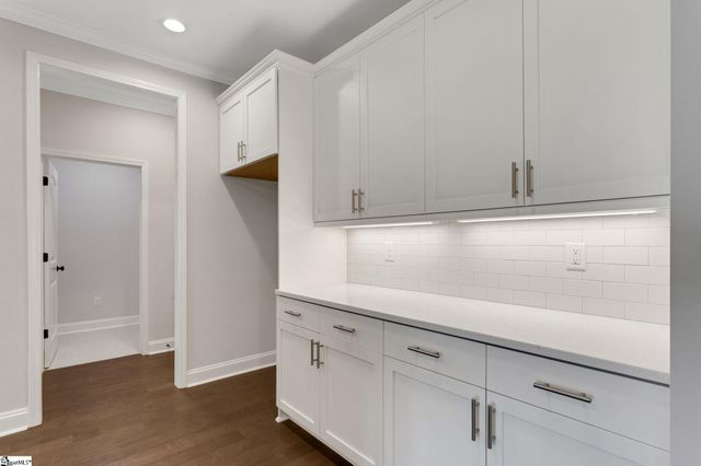 61 Hensley Road, Greenville, SC 29607