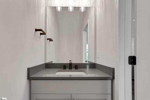 61 Hensley Road, Greenville, SC 29607