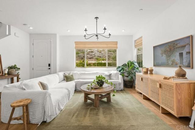 1763 Laurelwood Way, Oceanside, CA 92057