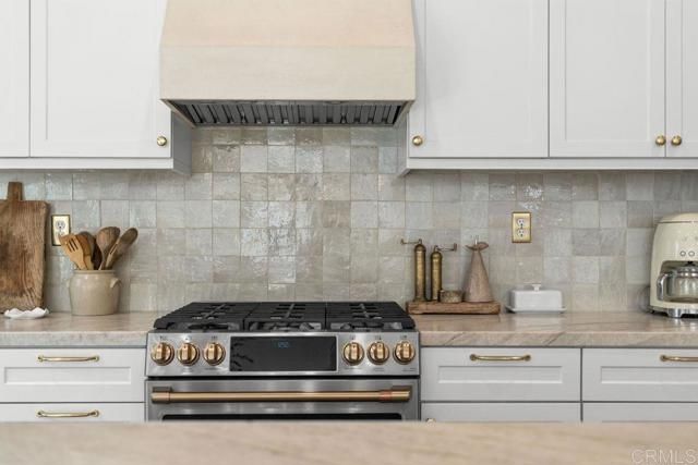 1763 Laurelwood Way, Oceanside, CA 92057