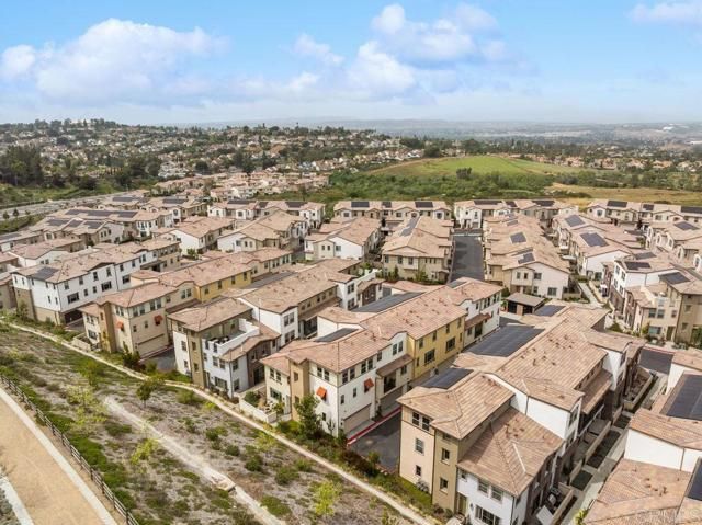 1763 Laurelwood Way, Oceanside, CA 92057