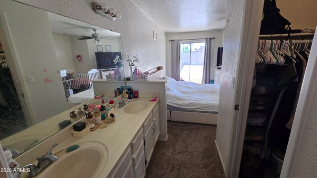 6826 S 17TH Way, Phoenix, AZ 85042