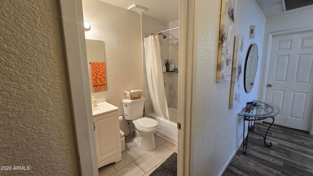 6826 S 17TH Way, Phoenix, AZ 85042