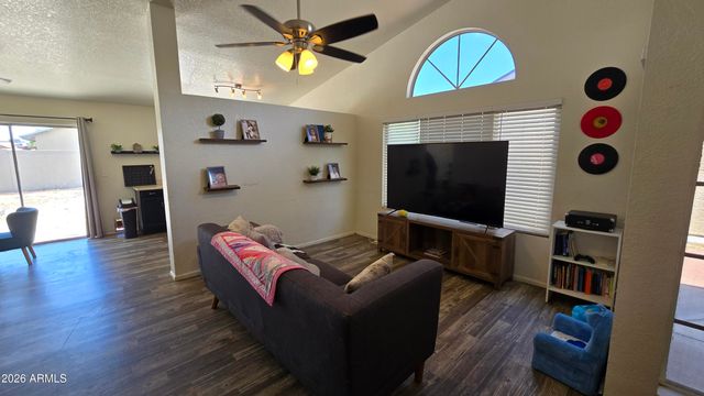 6826 S 17TH Way, Phoenix, AZ 85042