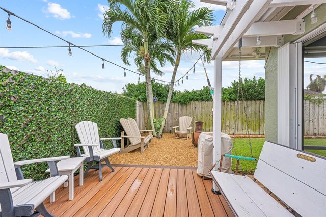 128 Banyan Circle, Jupiter, FL 33458