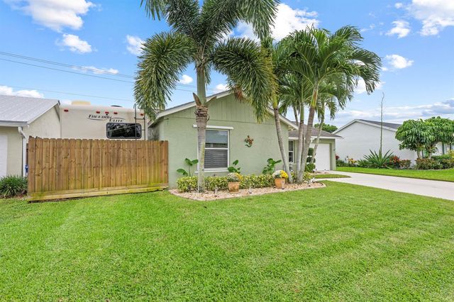 128 Banyan Circle, Jupiter, FL 33458