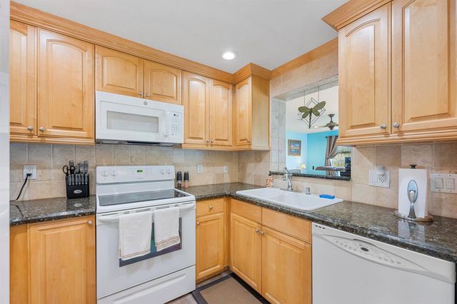 128 Banyan Circle, Jupiter, FL 33458
