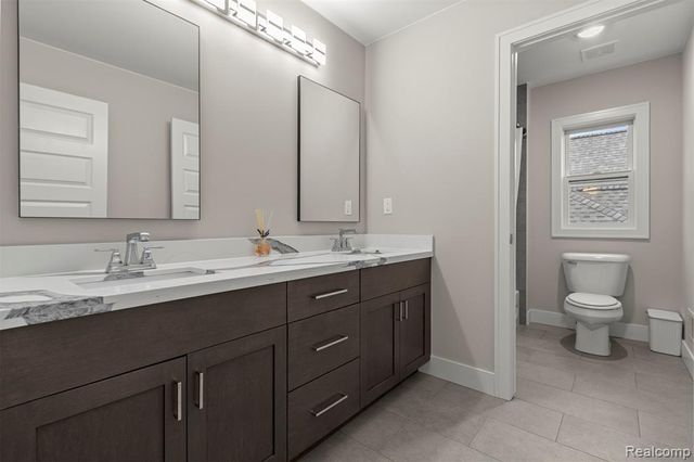 8615 Greendale Drive, Sterling Heights, MI 48312