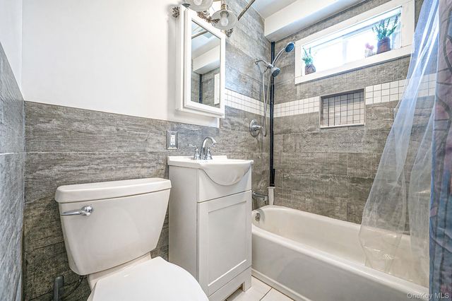 130 Lafayette Road, West Babylon, NY 11704