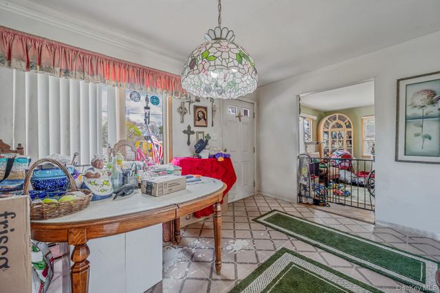 130 Lafayette Road, West Babylon, NY 11704