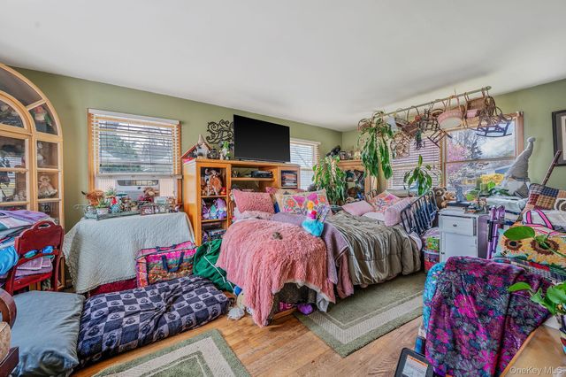 130 Lafayette Road, West Babylon, NY 11704