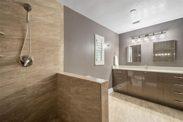 336 WAYNE AVENUE, Indialantic, FL 32903