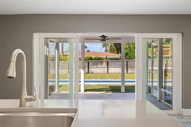 336 WAYNE AVENUE, Indialantic, FL 32903