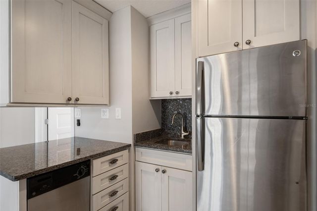 336 WAYNE AVENUE, Indialantic, FL 32903