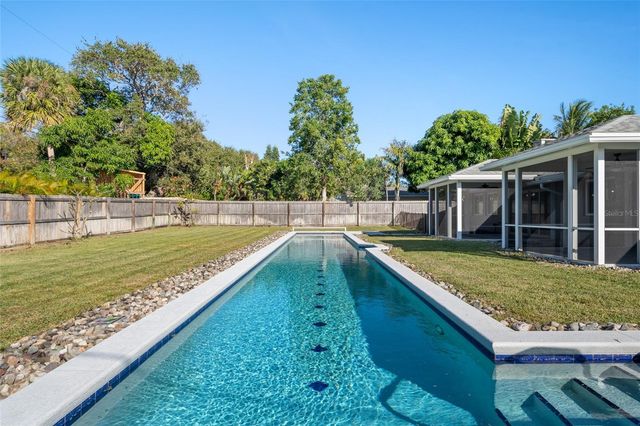 336 WAYNE AVENUE, Indialantic, FL 32903