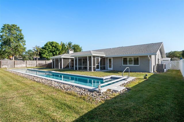 336 WAYNE AVENUE, Indialantic, FL 32903