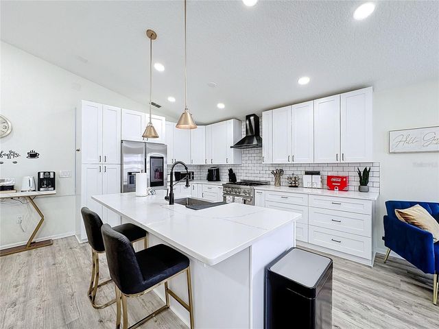 458 HOLLINGHEAD LOOP, Davenport, FL 33896