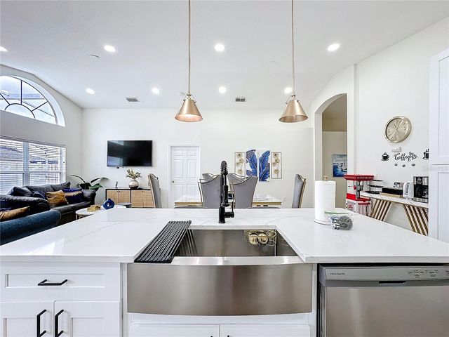 458 HOLLINGHEAD LOOP, Davenport, FL 33896