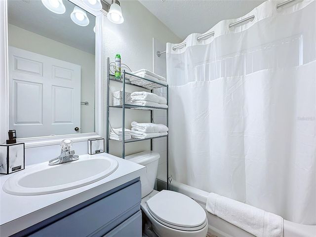458 HOLLINGHEAD LOOP, Davenport, FL 33896