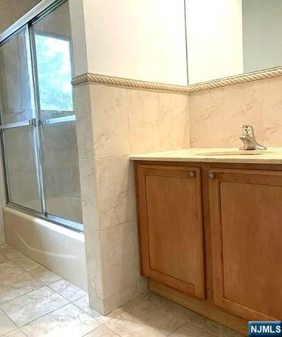 531A 2nd Street A, Palisades Park, NJ 07650
