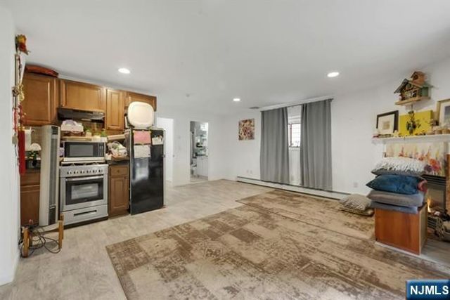 531A 2nd Street A, Palisades Park, NJ 07650