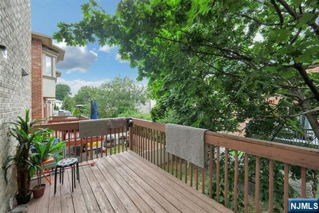 531A 2nd Street A, Palisades Park, NJ 07650