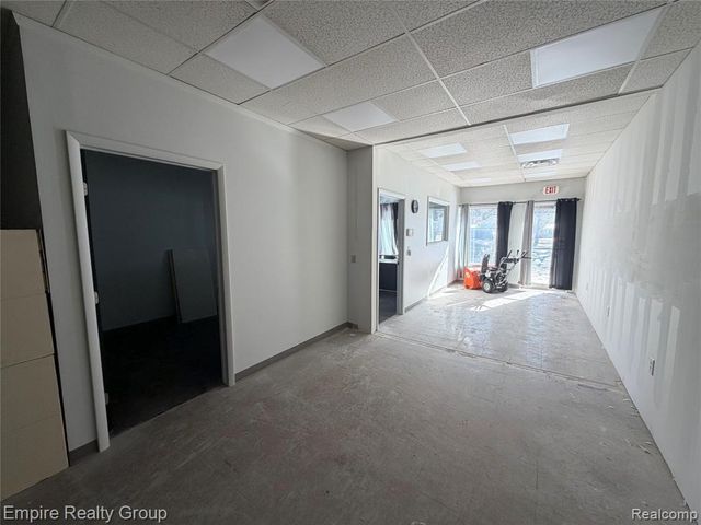 37454 Ann Arbor Trail, Livonia, MI 48150