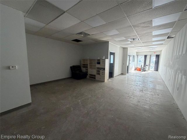 37454 Ann Arbor Trail, Livonia, MI 48150