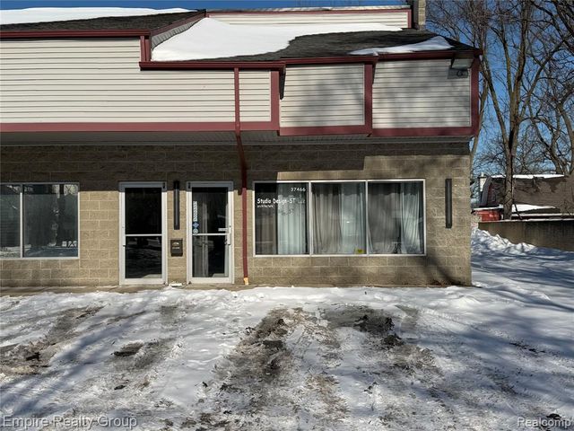 37454 Ann Arbor Trail, Livonia, MI 48150