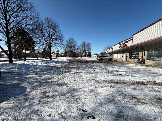 37454 Ann Arbor Trail, Livonia, MI 48150