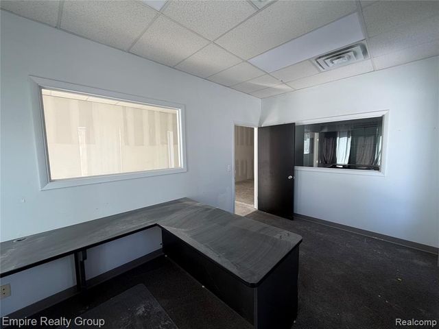 37454 Ann Arbor Trail, Livonia, MI 48150