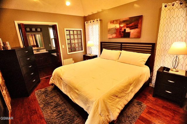 2250 Village Summit Drive, Sevierville, TN 37862