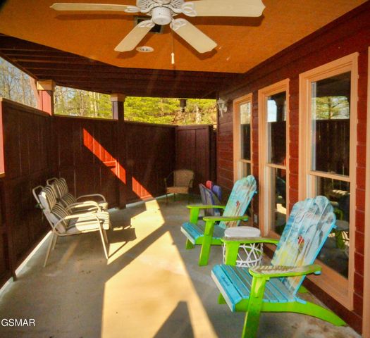 2250 Village Summit Drive, Sevierville, TN 37862