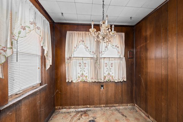 3222 22nd Avenue, Rock Island, IL 61201