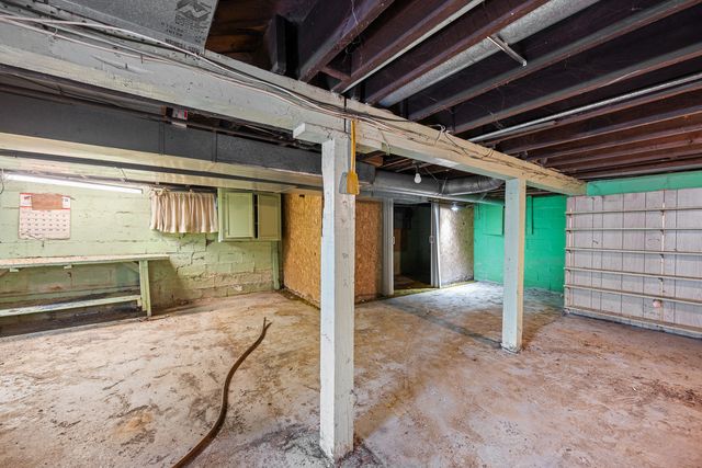 3222 22nd Avenue, Rock Island, IL 61201