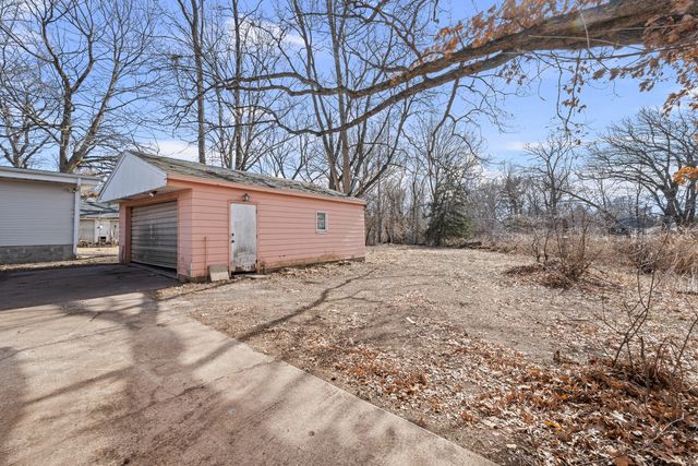 3222 22nd Avenue, Rock Island, IL 61201