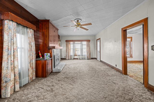 3222 22nd Avenue, Rock Island, IL 61201