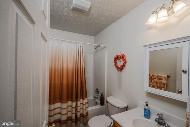 1331 DRUMMER HILL RD, Front Royal, VA 22630
