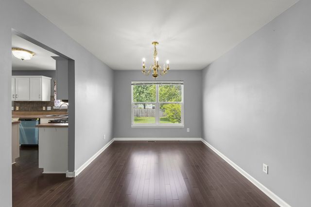 905 Churchill Drive, Plano, IL 60545