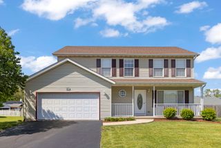 905 Churchill Drive, Plano, IL 60545