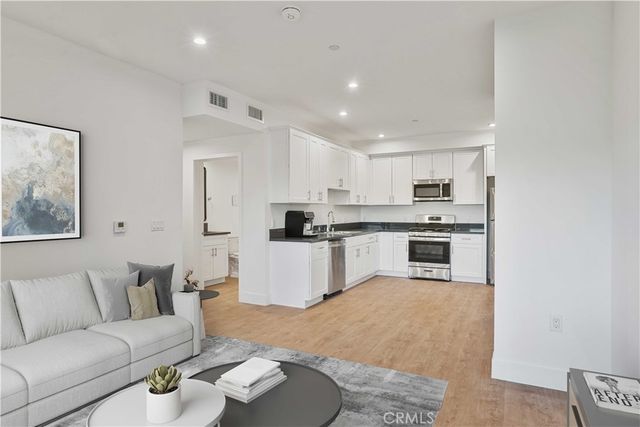 8750 Sepulveda Boulevard 502, North Hills, CA 91343