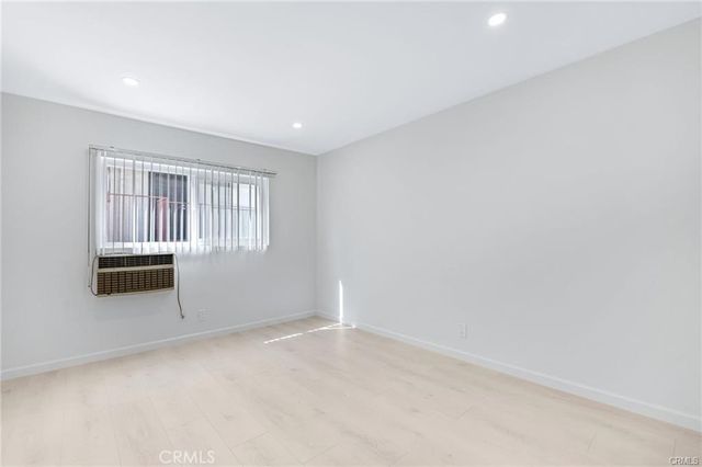 580 W Stocker Street 6, Glendale, CA 91202