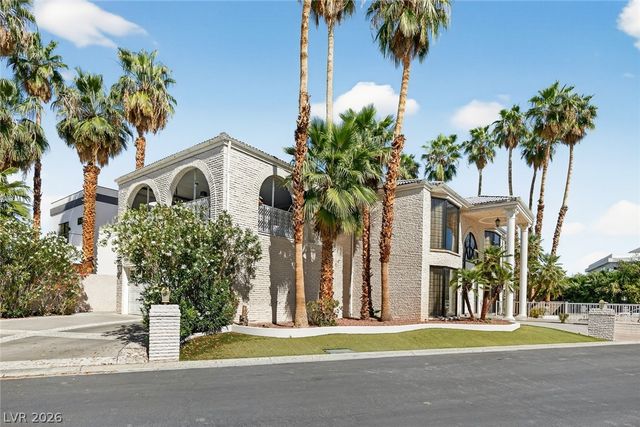 2834 Queens Courtyard Drive, Las Vegas, NV 89109