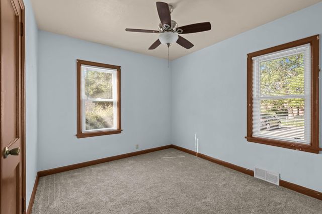 2811 Centerville Road, Little Canada, MN 55117