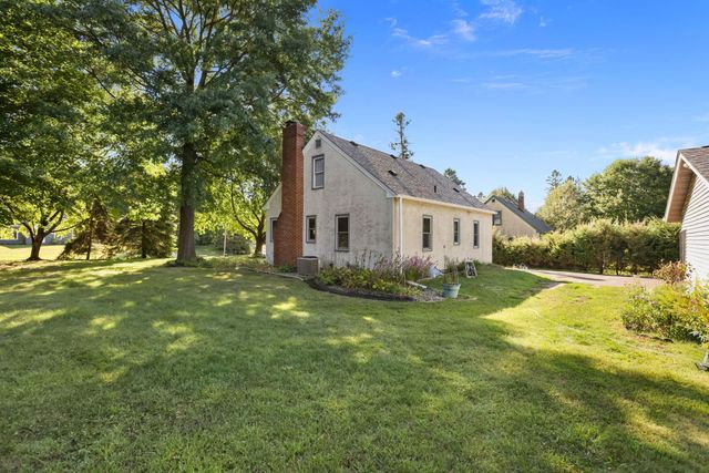 2811 Centerville Road, Little Canada, MN 55117