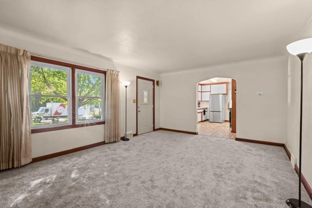 2811 Centerville Road, Little Canada, MN 55117