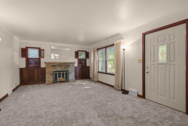 2811 Centerville Road, Little Canada, MN 55117