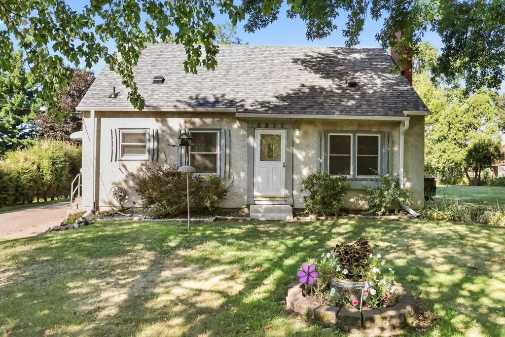 2811 Centerville Road, Little Canada, MN 55117 — exterior