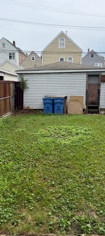 4935 S Wood Street, Chicago, IL 60609